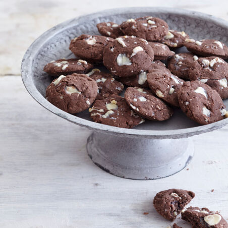 Kokos-Kakao-Cookies mit weißer Schokolade Kokos-Kakao-Cookies mit weißer Schokolade