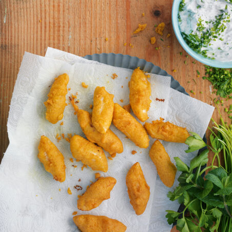 Knusperspargel mit Kräuterrahm Knusperspargel mit Kräuterrahm