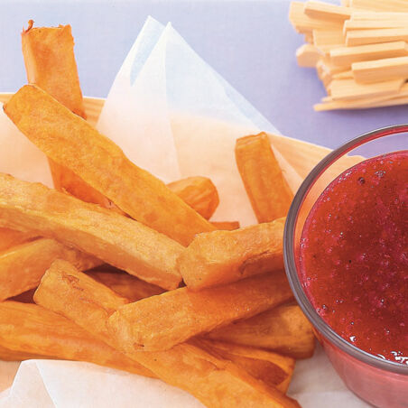 Süßkartoffel-Fritten mit Beerenketchup Süßkartoffel-Fritten mit Beerenketchup