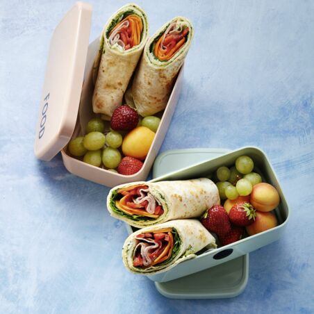 Gemüse-Schinken-Wraps mit Obst Gemüse-Schinken-Wraps mit Obst