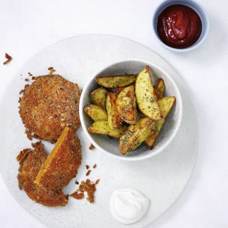 Kürbisschnitzel mit Kartoffel-Wedges Kürbisschnitzel mit Kartoffel-Wedges