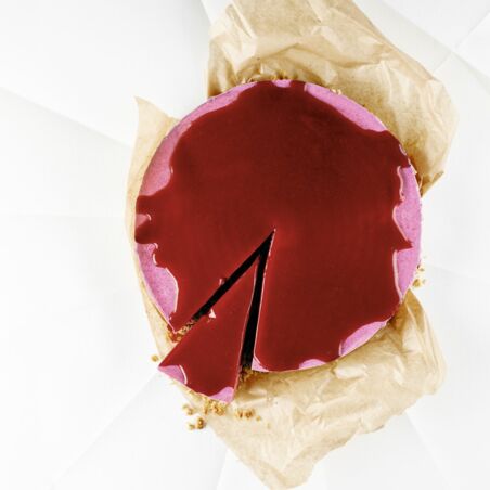 Rote-Bete-Cheesecake mit Himbeeren Rote-Bete-Cheesecake mit Himbeeren