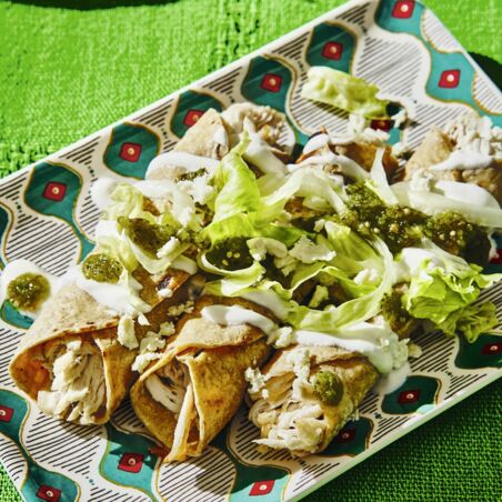 Knusprige Tacos mit Hähnchen Knusprige Tacos mit Hähnchen