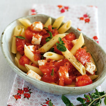 Pennette mit geschmolzenen Tomaten Pennette mit geschmolzenen Tomaten