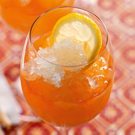 Aperol Sprizz mit Zitronengranité Aperol Sprizz mit Zitronengranité
