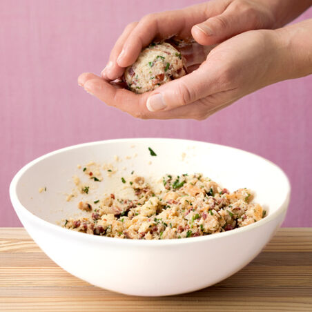 Speckknödelsuppe Speckknödelsuppe