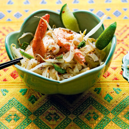 Reisnudeln mit Garnelen (Pad Thai Sai Gung) Reisnudeln mit Garnelen (Pad Thai Sai Gung)