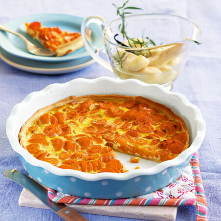 Möhrentarte mit pikanter Birnensauce Möhrentarte mit pikanter Birnensauce