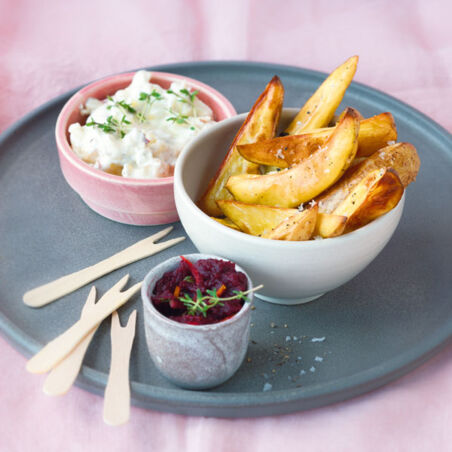 Potato Wedges mit zweierlei Dips Potato Wedges mit zweierlei Dips
