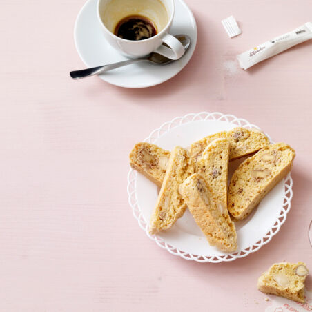 Cantuccini mit Nüssen Cantuccini mit Nüssen