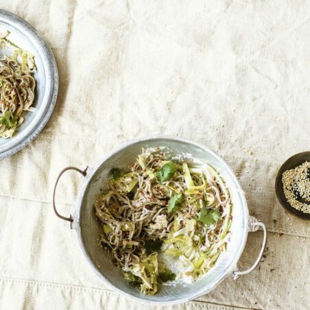 Limetten-Lauch mit Soba-Nudeln Limetten-Lauch mit Soba-Nudeln