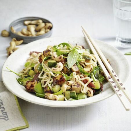 Halloumi-Cashew-Wok Halloumi-Cashew-Wok