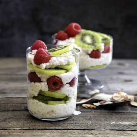 Kokos-Tapioka-Schichtdessert Kokos-Tapioka-Schichtdessert