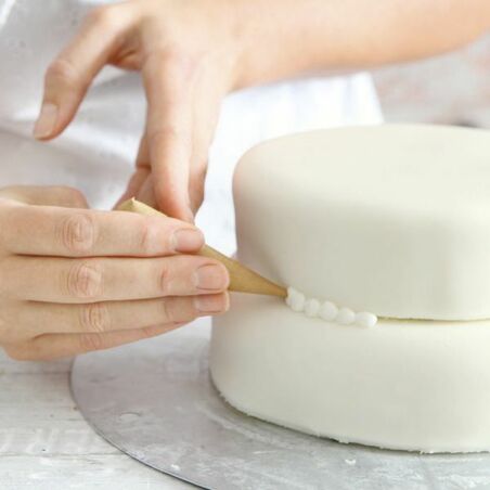 Mehrstöckige Torten aufbauen Mehrstöckige Torten aufbauen