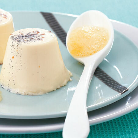 Panna cotta mit Orangensauce Panna cotta mit Orangensauce