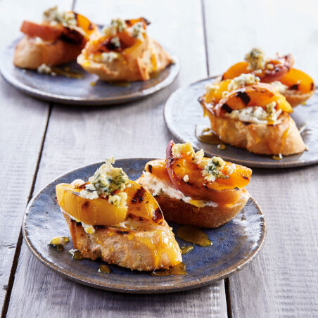 pfirsich-käse-bruschetta pfirsich-käse-bruschetta