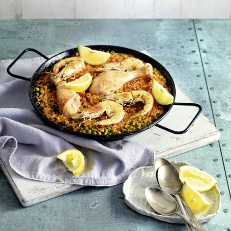 Paella mit Huhn und Garnelen Paella mit Huhn und Garnelen