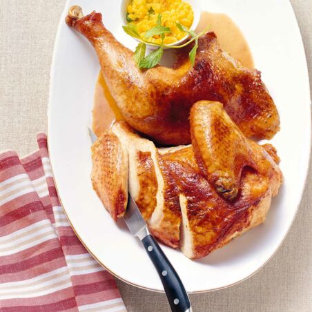 Truthahn mit Tandoori-Paste und Ananasragoût Truthahn mit Tandoori-Paste und Ananasragoût