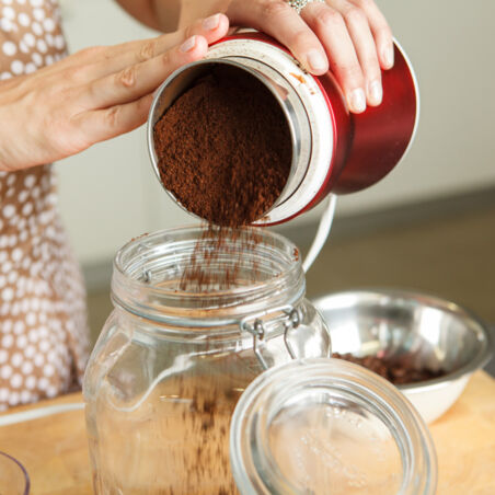 2. Schritt für selbstgemachten Cold Brew Coffee cold-brew-coffee-step2