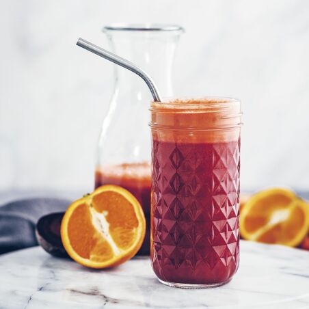 Möhren-Rote-Bete- Orangen-Saft Möhren-Rote-Bete- Orangen-Saft
