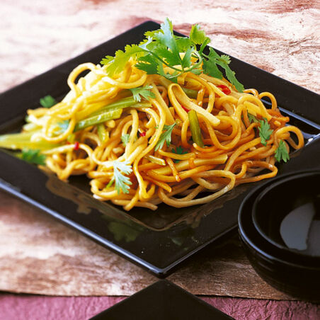 Nudeln mit Bambus Nudeln mit Bambus