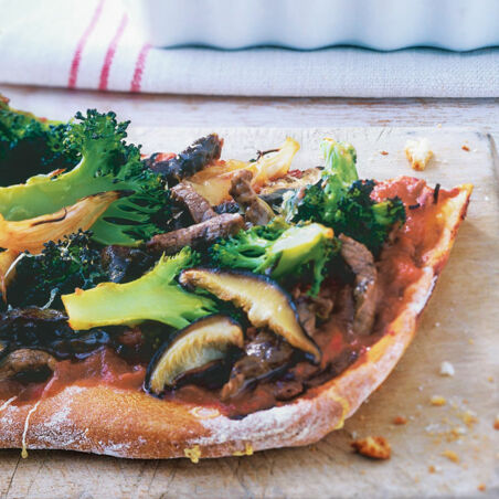 China-Pizza mit Brokkoli China-Pizza mit Brokkoli