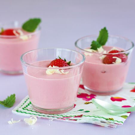Erdbeercreme mit weißer Schokolade Erdbeercreme mit weißer Schokolade