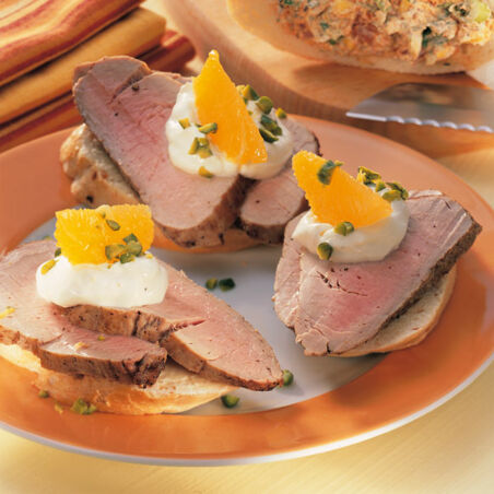 Filet-Häppchen mit Orangenkäse Filet-Häppchen mit Orangenkäse