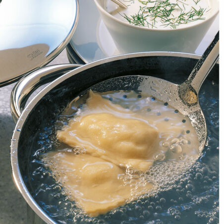 Maultaschen mit Lachs in Dillsahne Maultaschen mit Lachs in Dillsahne