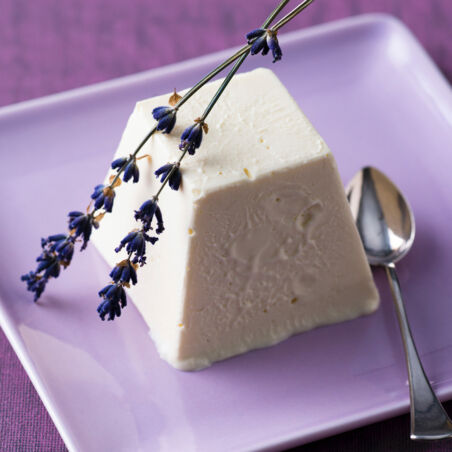 Honigparfait mit Lavendel Honigparfait mit Lavendel