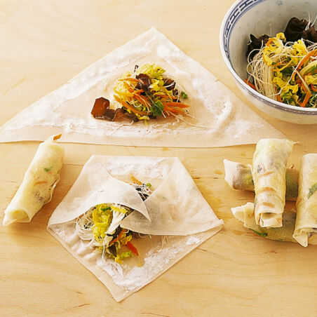 Frühlingsrollen mit Gemüsefüllung Frühlingsrollen mit Gemüsefüllung