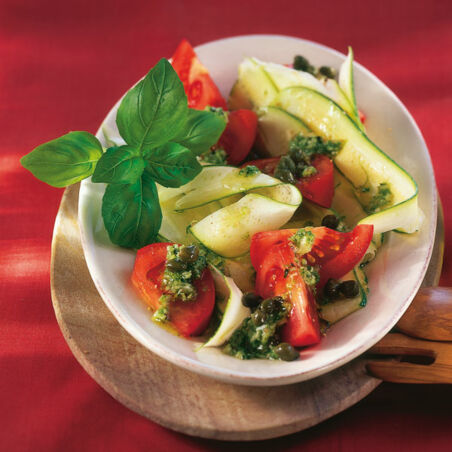 Zucchinisalat mit Kapern Zucchinisalat mit Kapern