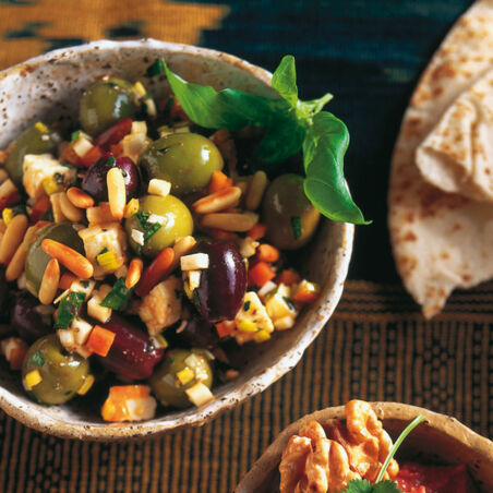 Olivensalat mit Schafkäse Olivensalat mit Schafkäse