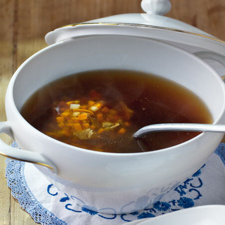 Klare Ochsenschwanzsuppe Klare Ochsenschwanzsuppe