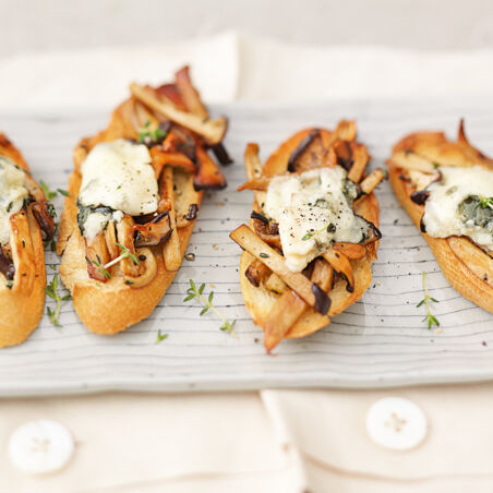 Crostini mit Pilzen Crostini mit Pilzen