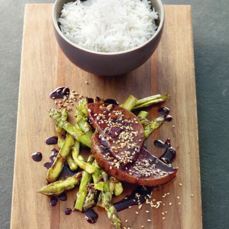 Seitan Peking-Art mit Spargel Seitan Peking-Art mit Spargel