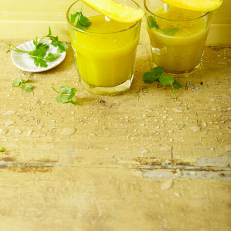 Mango-Koriander-Smoothie Mango-Koriander-Smoothie