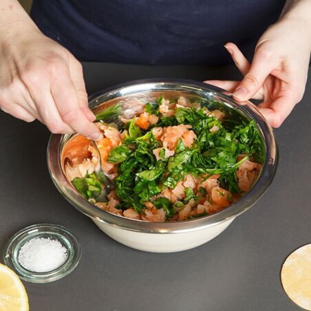 Ravioli mit Ricotta-Lachs-Füllung Ravioli mit Ricotta-Lachs-Füllung