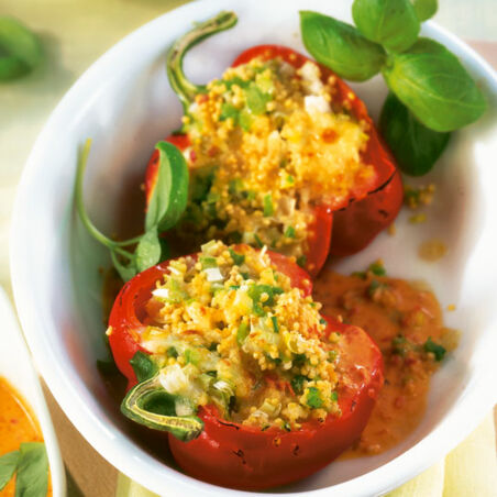 Paprikahälften mit Hirsefüllung Paprikahälften mit Hirsefüllung