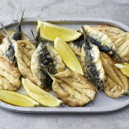 Hamsi Tava - Frittierte Sardellen Hamsi Tava - Frittierte Sardellen