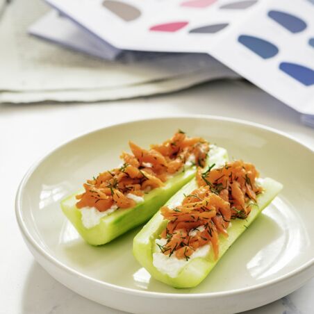 Gurken-Ziegenkäse-Schiffchen mit Lachs Gurken-Ziegenkäse-Schiffchen mit Lachs