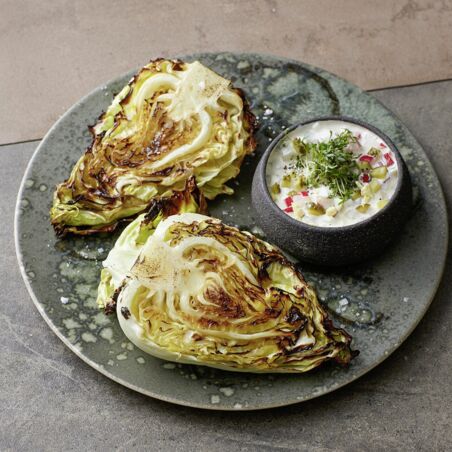 Gegrillter Spitzkohl Gegrillter Spitzkohl