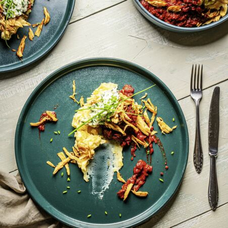 Pulled Kräuterseitlinge mit BBQ-Sauce und Spitzkohl-Kartoffelstampf Pulled Kräuterseitlinge mit BBQ-Sauce und Spitzkohl-Kartoffelstampf