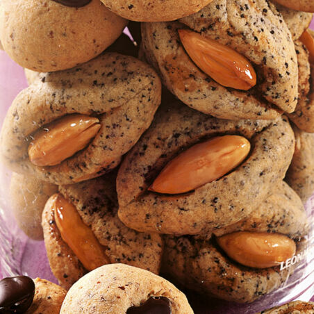 Mohn-Mandel-Schiffchen Mohn-Mandel-Schiffchen