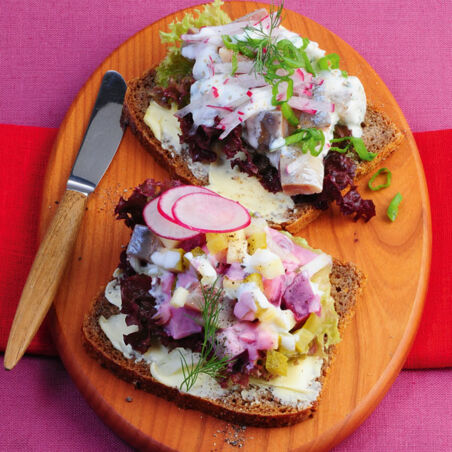 Zweierlei Heringssalate Zweierlei Heringssalate