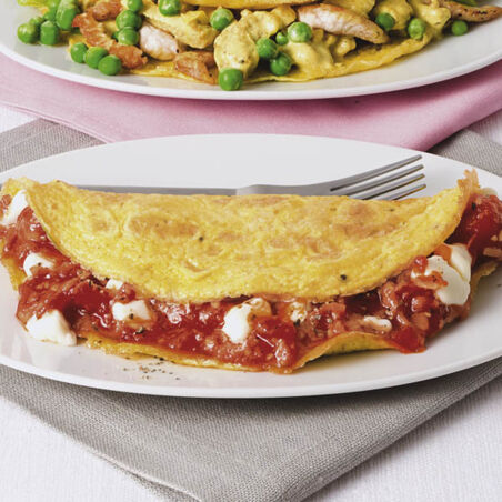 Omeletts mit Tomaten-Mozzarella-Füllung Omeletts mit Tomaten-Mozzarella-Füllung