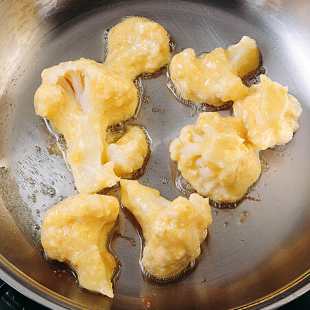 Blattsalate mit gebratenem Blumenkohl Blattsalate mit gebratenem Blumenkohl