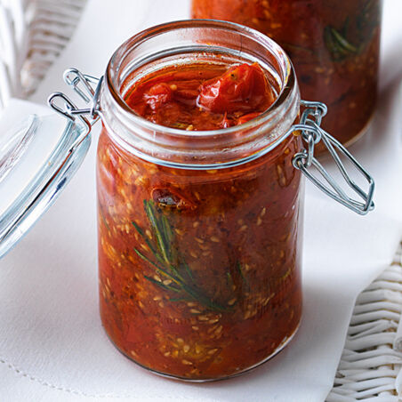 Rosmarin-Ofentomaten Rosmarin-Ofentomaten