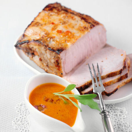 Schweinebraten mit Salbei-Senf-Sauce Schweinebraten mit Salbei-Senf-Sauce