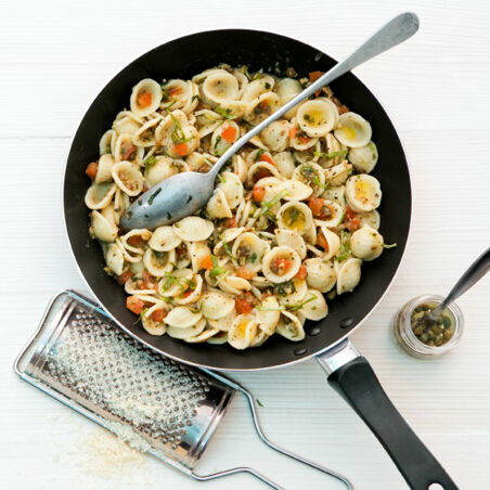 Pasta mit Olivenpesto Pasta mit Olivenpesto